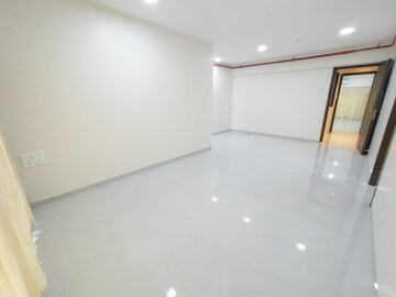 Living Room in 3 BHK Apartment at Chembur – for Rent