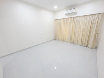 Bedroom in 3 BHK Apartment at Chembur – for Rent