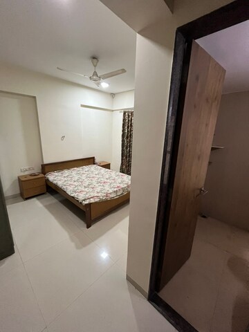 Bedroom in 3 BHK Apartment at Chembur – for Rent