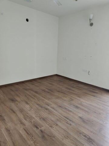 Master Bedroom in 3.5 BHK Apartment at Mahindra Windchimes, Bannerghatta Road – for Rent