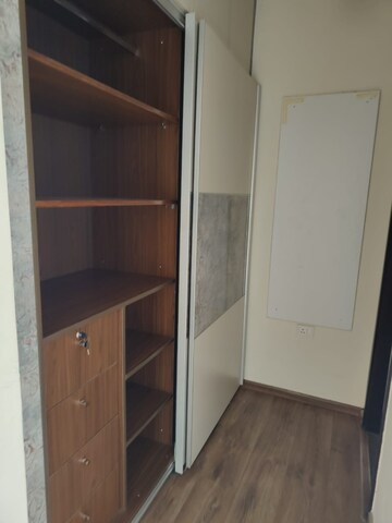 Room in 3.5 BHK Apartment at Mahindra Windchimes, Bannerghatta Road – for Rent