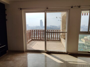 Room in 3.5 BHK Apartment at Mahindra Windchimes, Bannerghatta Road – for Rent