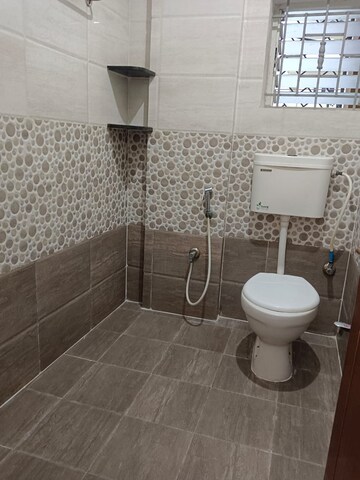 Master Bedroom in 1 BHK Builder Floor at Ejipura – for Rent