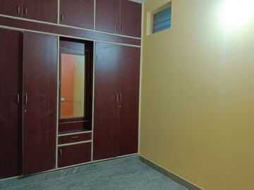 Room in 1 BHK Builder Floor at Ejipura – for Rent