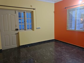 Room in 1 BHK Builder Floor at Ejipura – for Rent