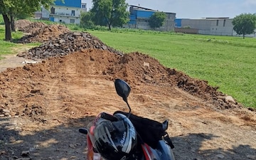 Plot For Sale in Bhopani Village