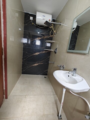 Bathroom in 1 BHK Builder Floor at Hsr Layout – for Rent