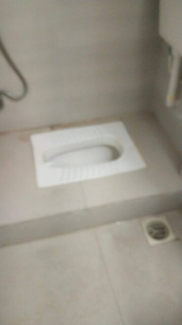 Furnished Amenities in 2 BHK Apartment at Kshitij CHS, Goregaon East – for Rent