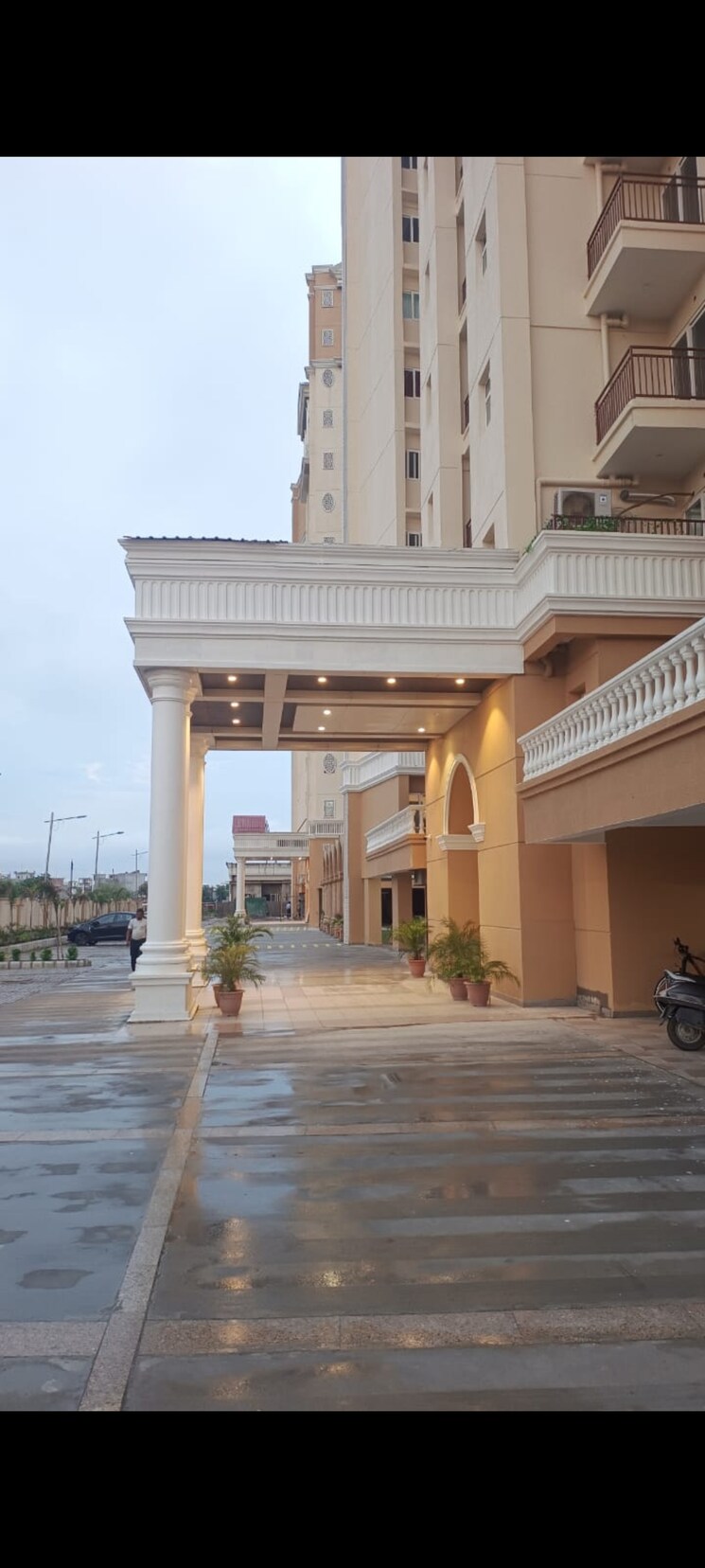 Exterior View, tejas-greenberry-signatures 2.5 Bedroom 1036 Sq.Ft. Apartment In Vrindavan Yojna Lucknow 8027400