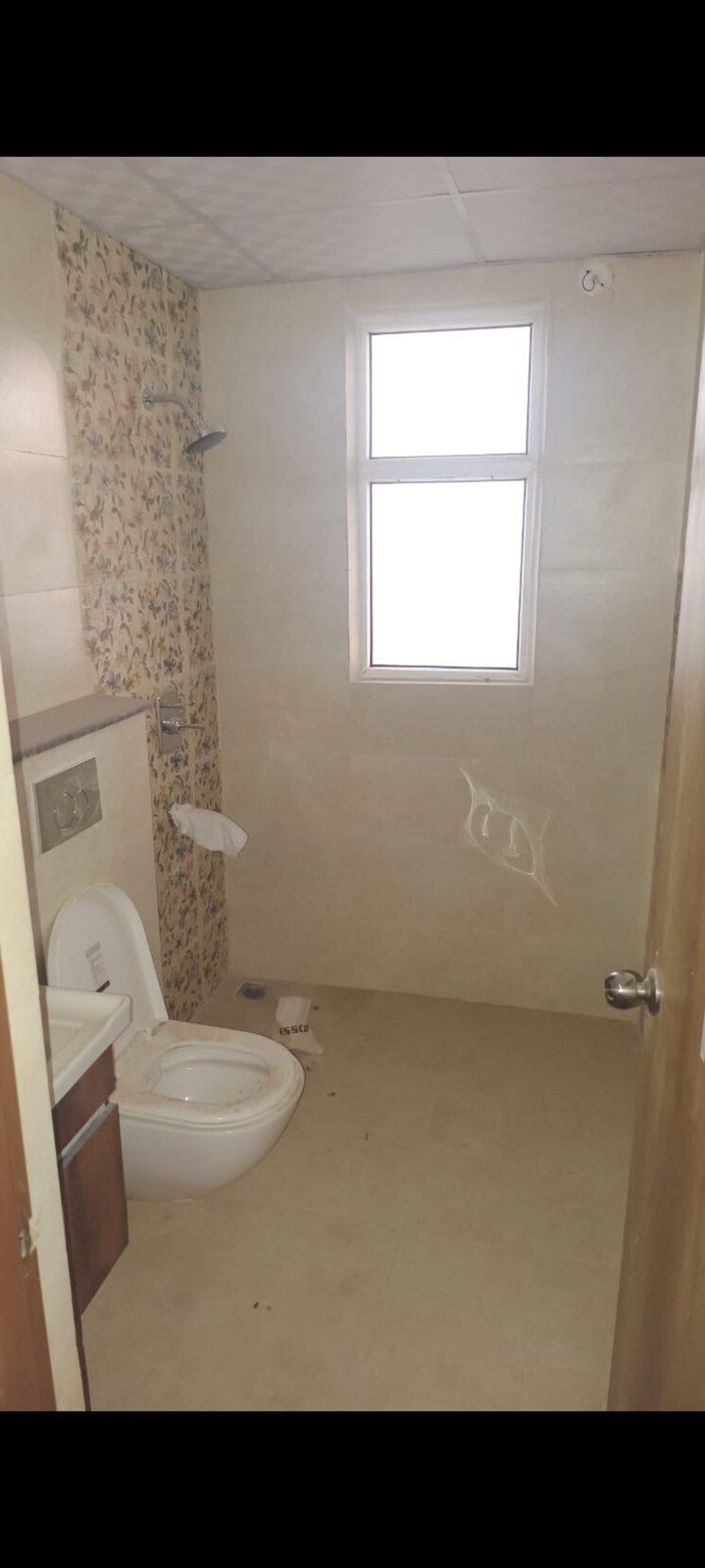 Bathroom, tejas-greenberry-signatures 2.5 Bedroom 1036 Sq.Ft. Apartment In Vrindavan Yojna Lucknow 8027400