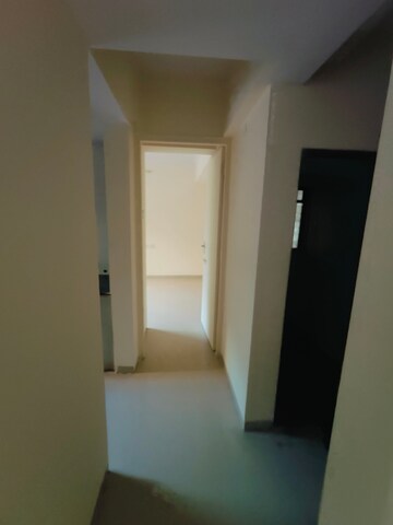 Room in 1 BHK Apartment at Puranik Hometown, Ghodbunder Road – for Rent