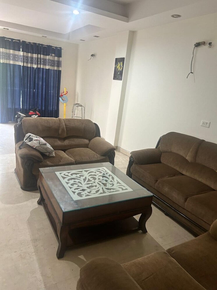 Master Bedroom, shree-vardhman-flora 2.5 Bedroom 1500 Sq.Ft. Apartment In Sector 90 Gurgaon 8027403