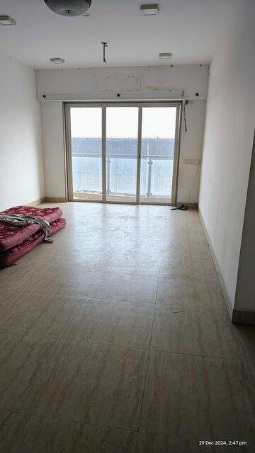 Room in 3 BHK Apartment at HDIL Metropolis Residences, Andheri West – for Sale