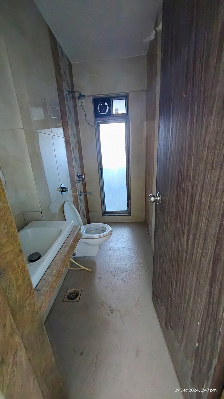 Bathroom, hdil-metropolis-residences 3 Bedroom 1350 Sq.Ft. Apartment In Andheri West Mumbai 8027409