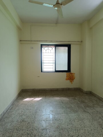 Room in 2 BHK Apartment at Powai Cosmopolitan CHS, Powai – for Rent