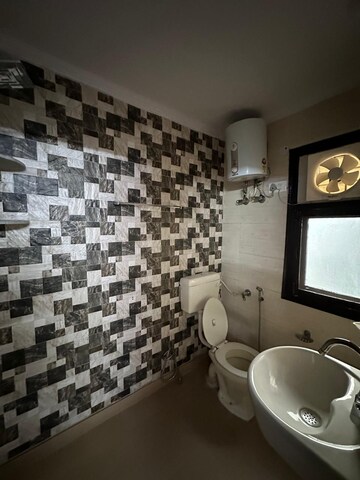 Bathroom in 3 BHK Apartment at Paschim Vihar – for Rent