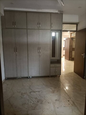 Furnished Amenities in 3 BHK Apartment at ATS Marigold, Sector 89a – for Sale