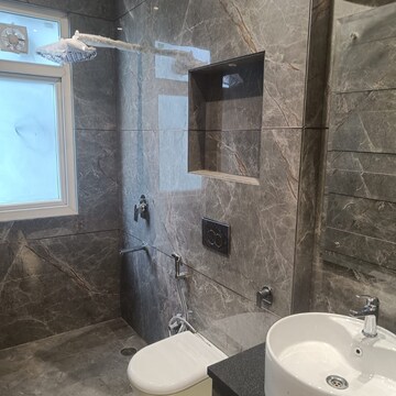 Bathroom in 3 BHK Builder Floor at Sector 46 – for Rent
