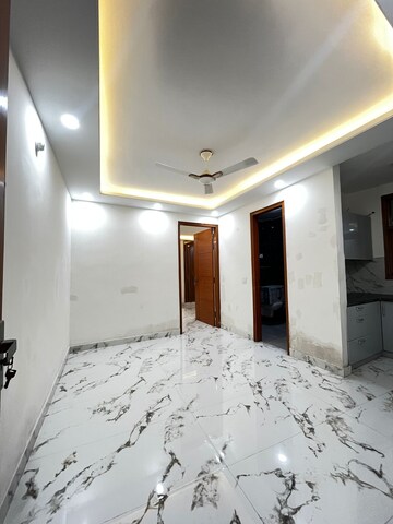 Room in 1 BHK Apartment at Saket – for Rent