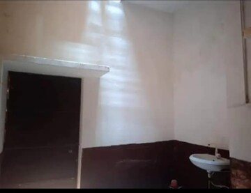 2 BHK Independent House For Rent in Aliganj