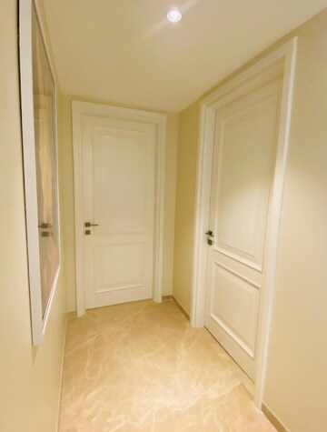 Room in 3 BHK Apartment at Vipul Belmonte, Sector 53 – for Sale