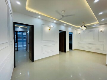 Room in 3 BHK Apartment at Vipul Belmonte, Sector 53 – for Sale