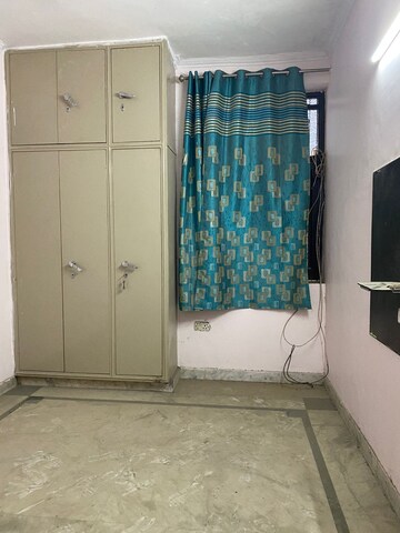 Building Lobby in 2 BHK Builder Floor at Paschim Vihar – for Sale
