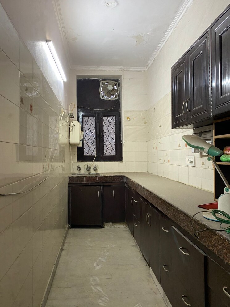 Kitchen, paschim vihar 2 Bedroom 900 Sq.Ft. Builder Floor In Paschim Vihar Delhi 8027610