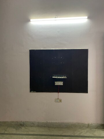 Furnished Amenities in 2 BHK Builder Floor at Paschim Vihar – for Sale