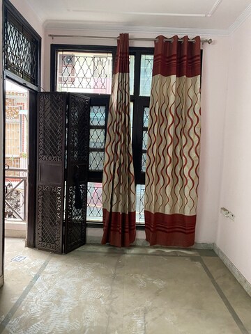 Living Room in 2 BHK Builder Floor at Paschim Vihar – for Sale