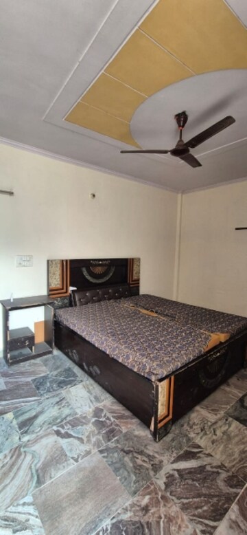 2 BHK Builder Floor For Rent in Uttam Nagar