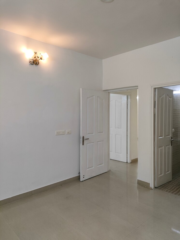 Room, tulip-ivory 4 Bedroom 2400 Sq.Ft. Apartment In Sector 70 Gurgaon 8027656