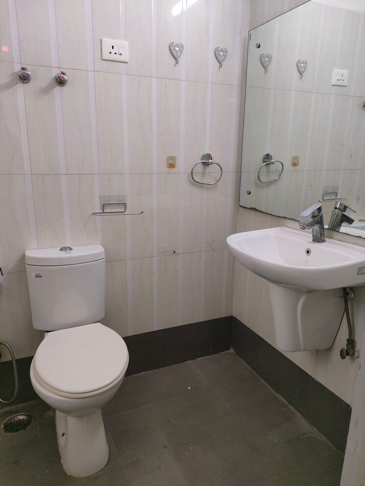 Master Bedroom, tulip-ivory 4 Bedroom 2400 Sq.Ft. Apartment In Sector 70 Gurgaon 8027691