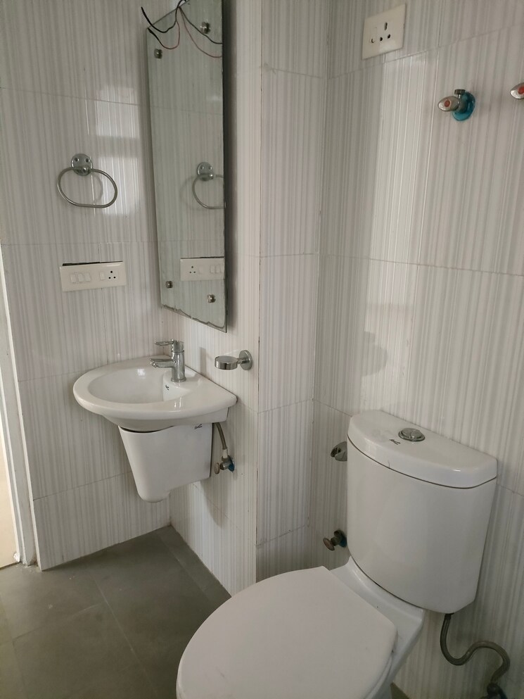 Bathroom, tulip-ivory 4 Bedroom 2400 Sq.Ft. Apartment In Sector 70 Gurgaon 8027691
