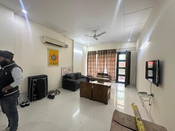 Living Room in 3 BHK Builder Floor at Sector 40 – for Sale