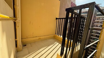 Staircase in 2.5 BHK Apartment at Nimbus Express Park View - II, Chi V Greater Noida – for Sale