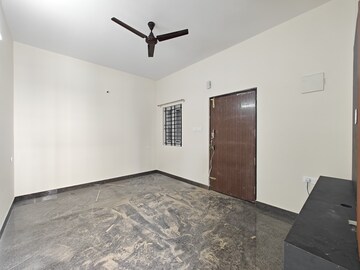 Room in 1 BHK Builder Floor at Hsr Layout – for Rent