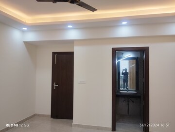Room in 4 BHK Apartment at ATS Le Grandiose, Sector 150 – for Rent