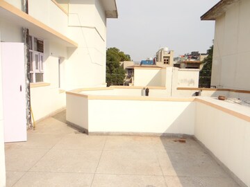 Kitchen in 3 BHK Builder Floor at Unitech South City II, Sector 50 – for Rent