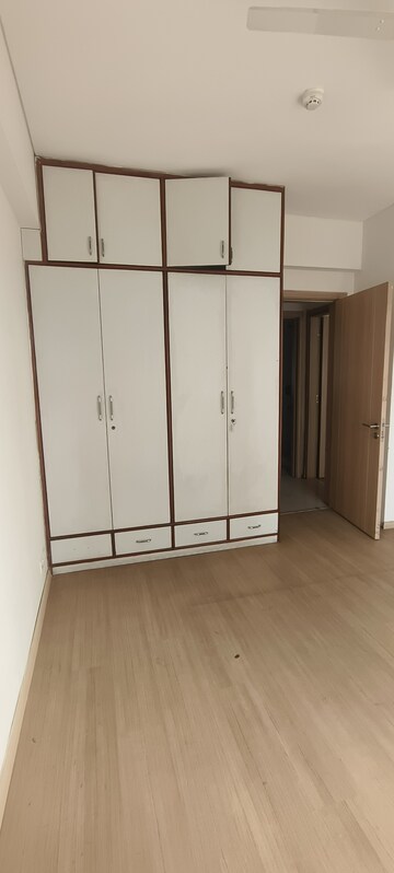 Room in 3.5 BHK Apartment at DLF New Town Heights II, Sector 86 – for Rent