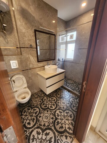 Bathroom in 3 BHK Builder Floor at Kohli One Malibu Town, Sector 47 – for Rent