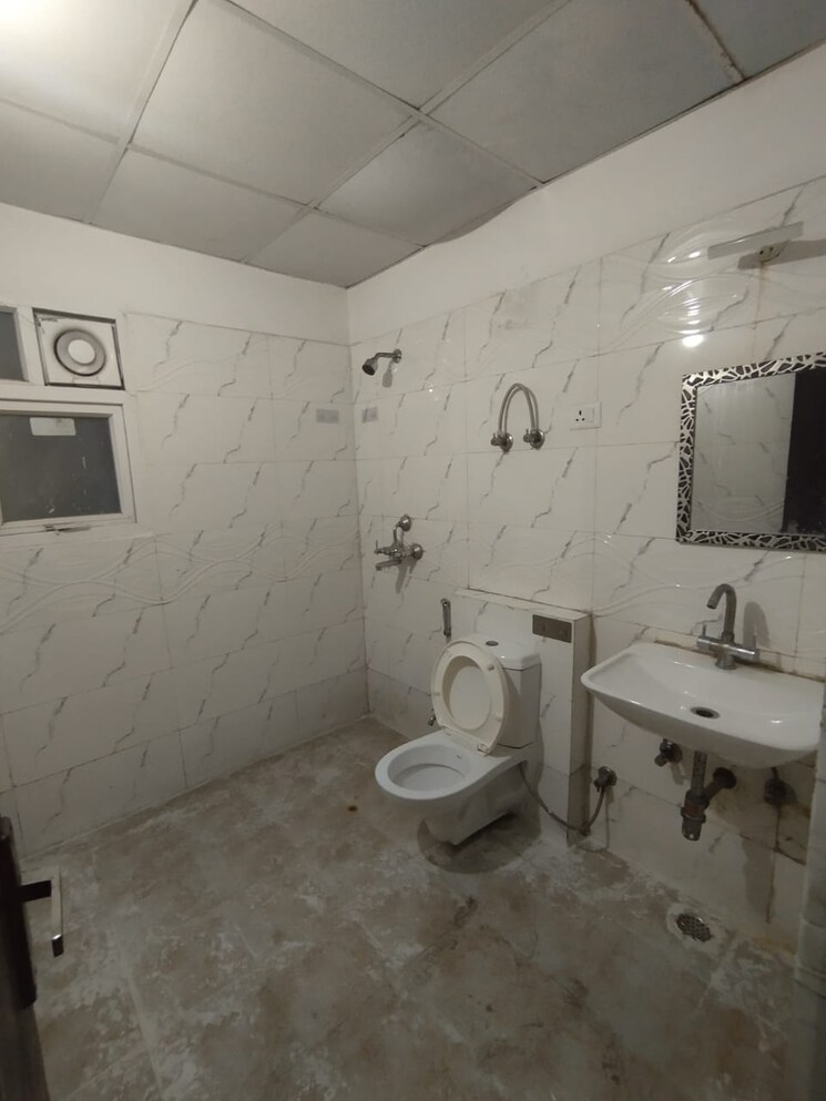 Master Bedroom, griha-pravesh 3 Bedroom 1745 Sq.Ft. Apartment In Sector 77 Noida 8027931