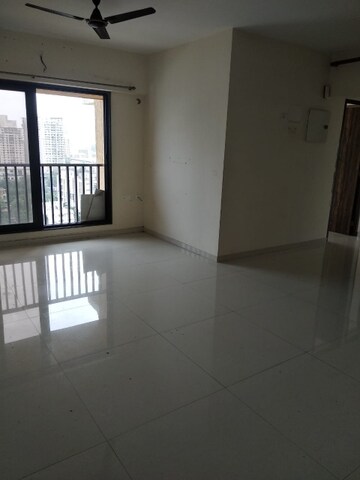 Room in 3 BHK Apartment at Chandak Stella, Goregaon West – for Rent