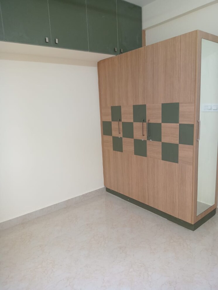 Room, whitefield 1 Bedroom 600 Sq.Ft. Apartment In Whitefield Bangalore 8028005