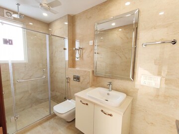 Bathroom in 3 BHK Apartment at DLF Exclusive Floors, Sector 53 – for Rent