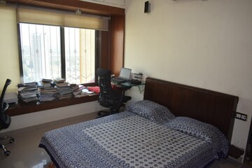 Bedroom in 2 BHK Apartment at Matoshree Pearl, Mahim – for Rent
