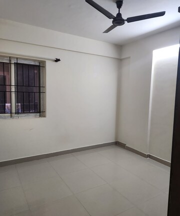 Room in 2 BHK Apartment at Whitefield – for Rent