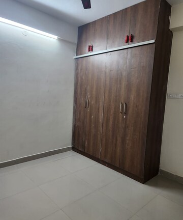 Room in 2 BHK Apartment at Whitefield – for Rent