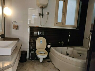 Master Bedroom in 4 BHK Builder Floor at Vasant Vihar – for Rent