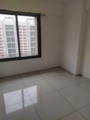 Room in 2 BHK Apartment at Chandkheda – for Rent